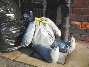 Raw-Edges Design Studio Yael Mer & Shay Alkalay, Bin Bag Bear, 2006: